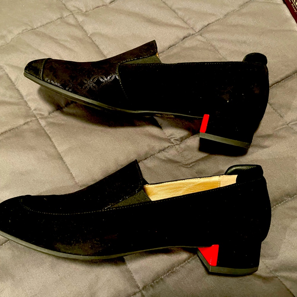 Beautifeel size 39- never worn - 1” loafers